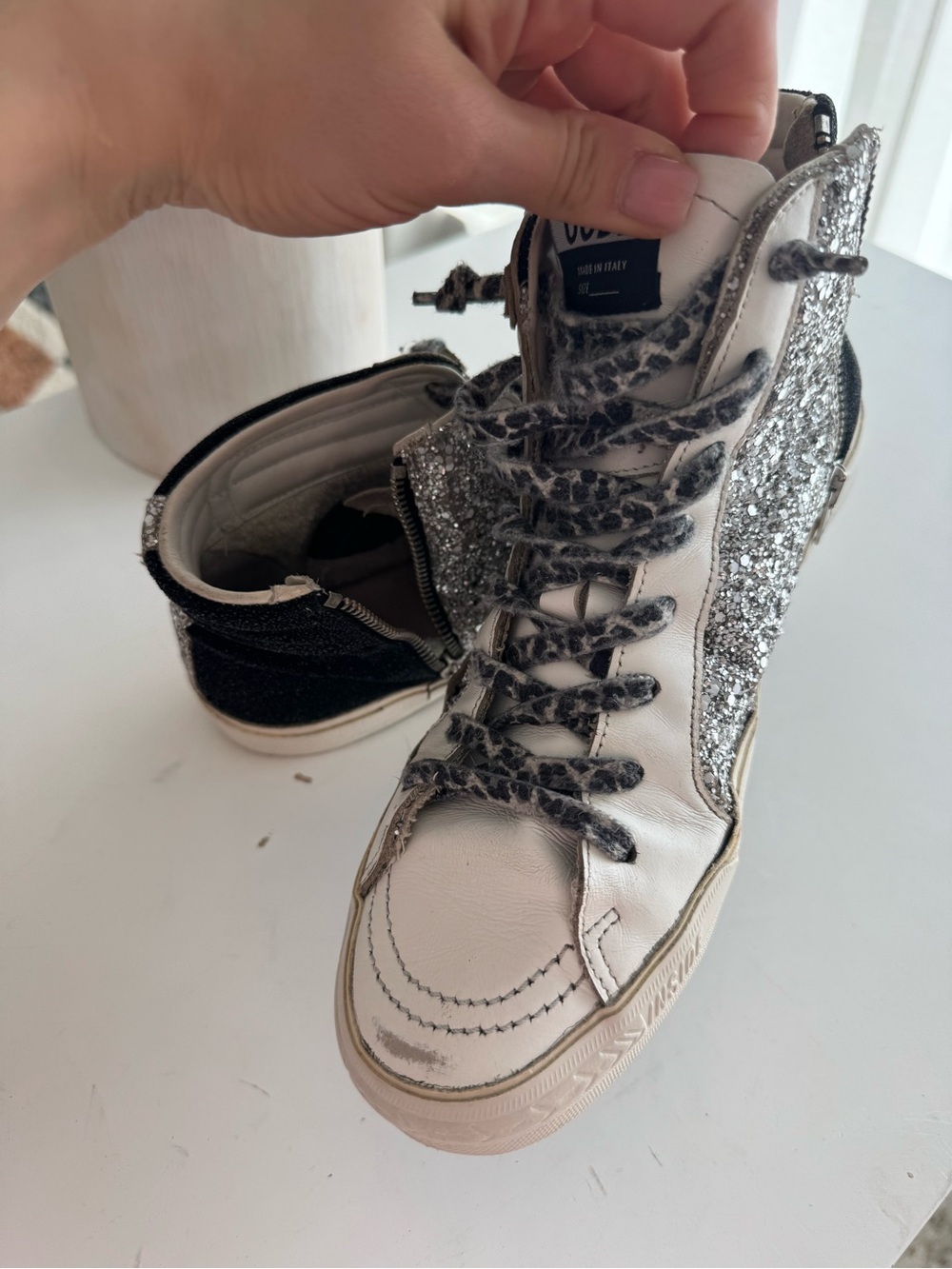 Golden Goose Mid Star High Top Sneakers
High-Top Glitter Star Sneakers 10, 5 - Picture 12 of 17